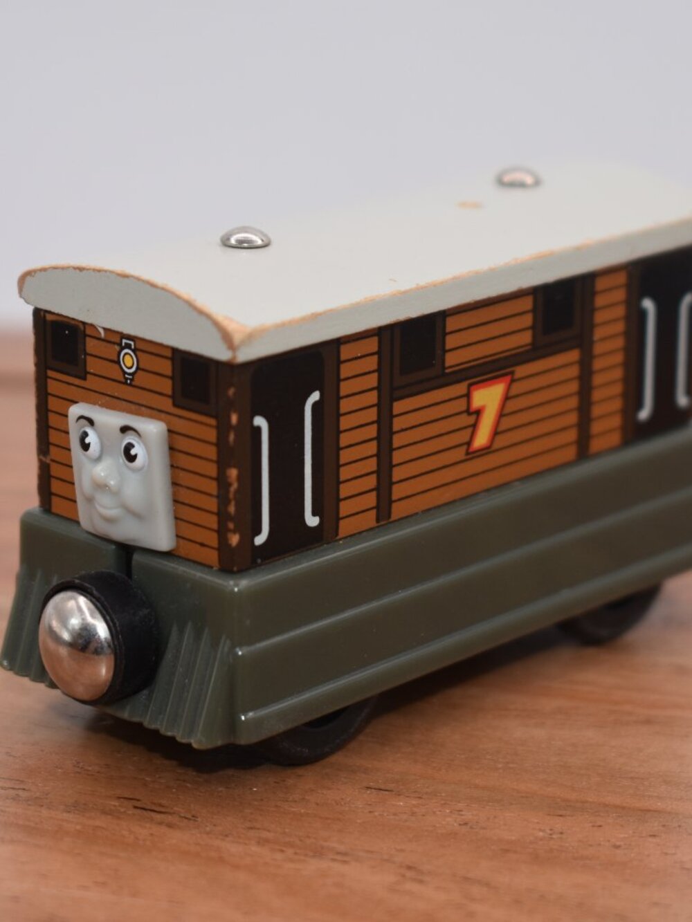 Toby # 7 2003- Thomas & Friends Wooden Railway Series Tank Engine Magnetic Toy
